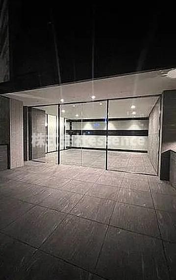 エントランス　弊社ではオンライン対応・現地対応可能です♪