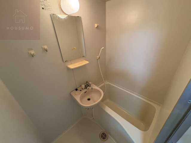 バス・シャワールーム　落ち着いた玄関です