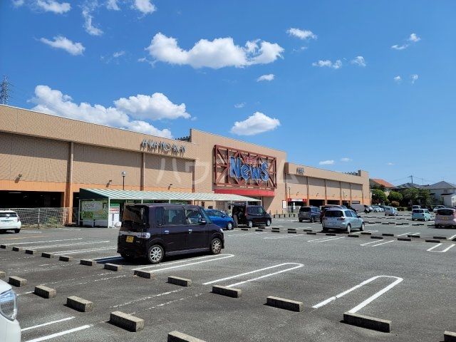 スーパー　FEEL News(フィールニュース)（スーパー）まで824m