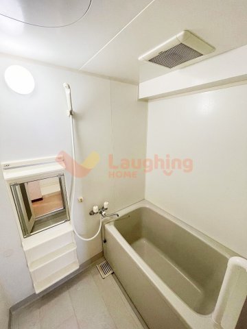 バス・シャワールーム　※同タイプのお部屋になります。