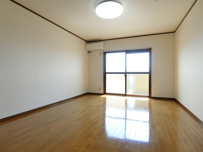 居室・リビング　図面と現状に相違がある場合には現状を優先