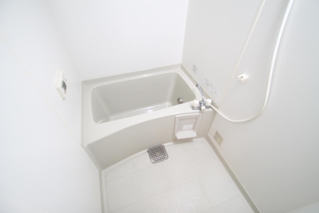 バス・シャワールーム　いつでも温かいお風呂に入れます♪