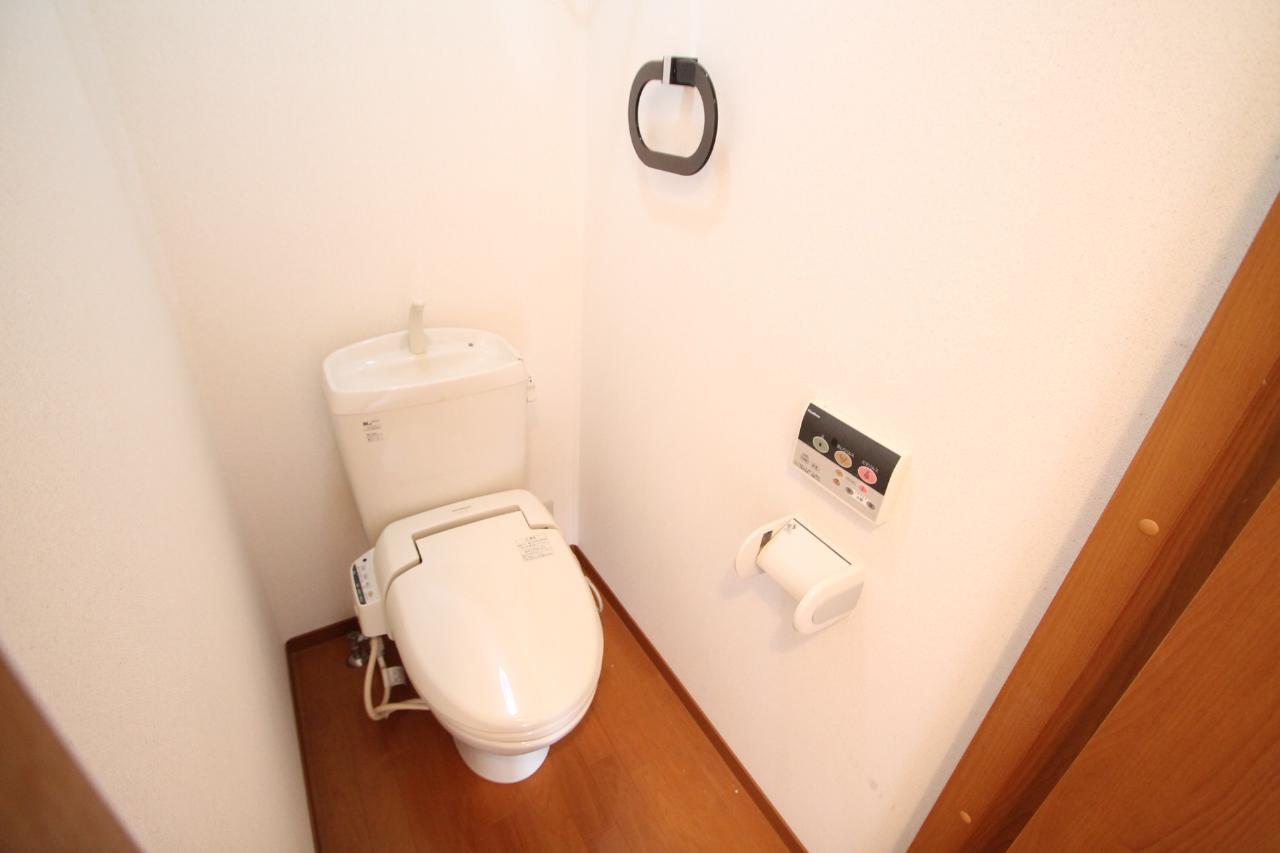 トイレ　ウォシュレットでいつでも温かい便座♪