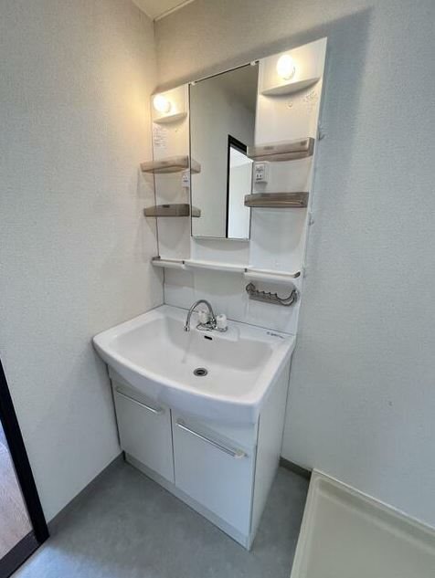 洗面設備　同建物参考写真