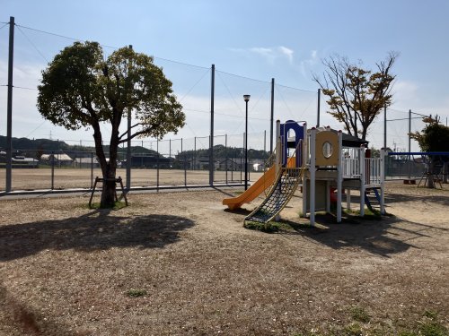 公園　金剛中央公園（公園）まで737m