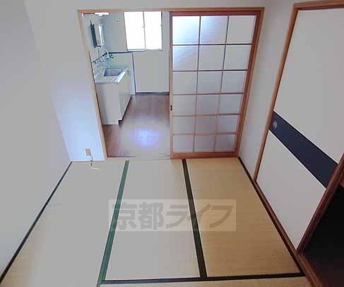 居室・リビング　和室とつなげてリビングとしても