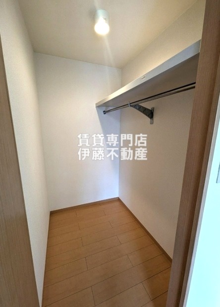 収納　ウォークインクローゼット