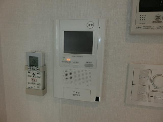 セキュリティ　★安心のモニター付きドアホン★