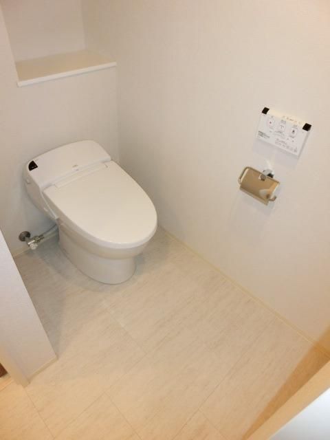 トイレ　★ウォシュレット付のトイレです★