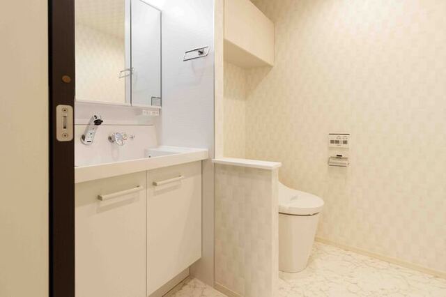 洗面設備　１０２・洗面室