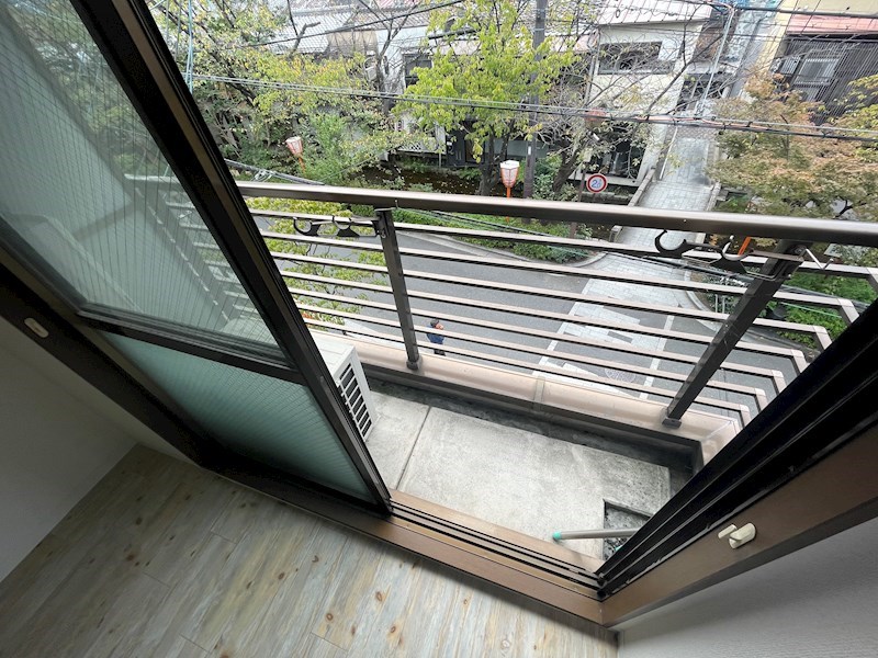 バルコニー　。