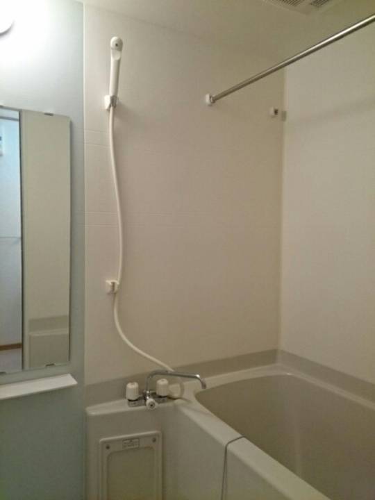 バス・シャワールーム　浴室