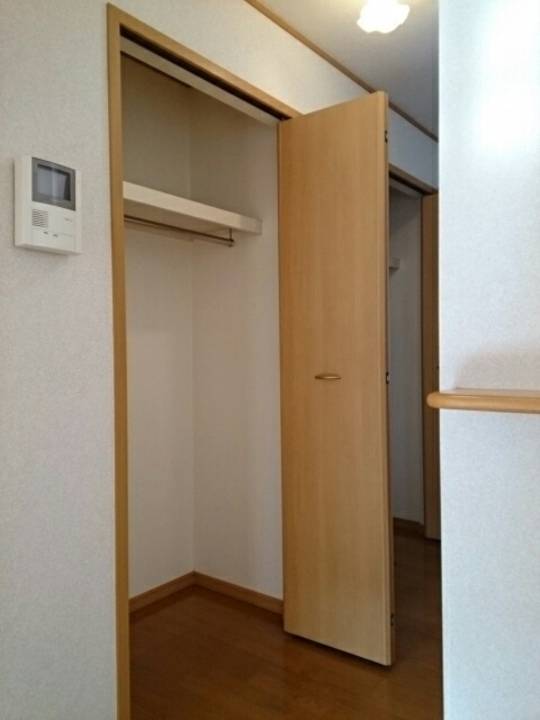 収納　クローゼット