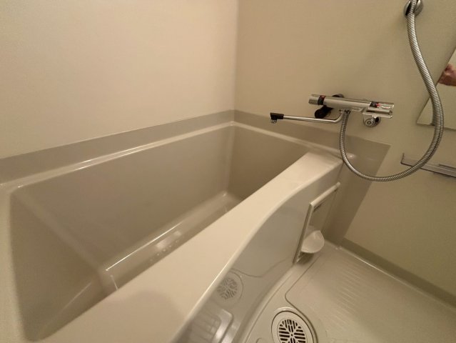 バス・シャワールーム　詳細は、RISUMO江坂本店までお問合せください♪