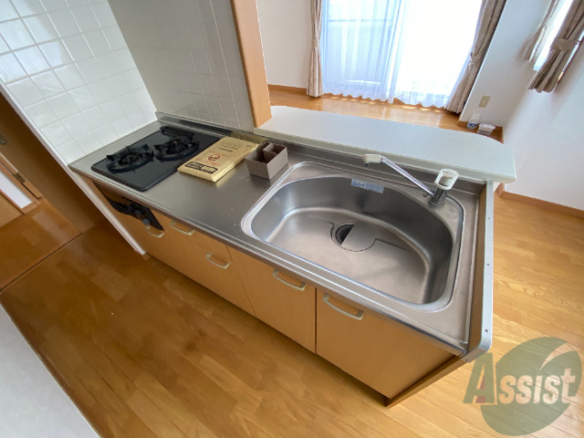 キッチン　キッチンは使いやすいサイズ感になっています。