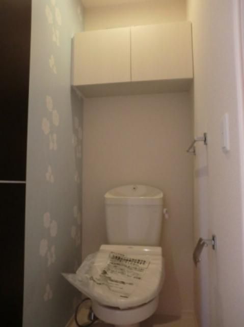 トイレ　別号室の参考写真です