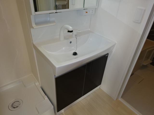 洗面設備　洗髪洗面化粧台