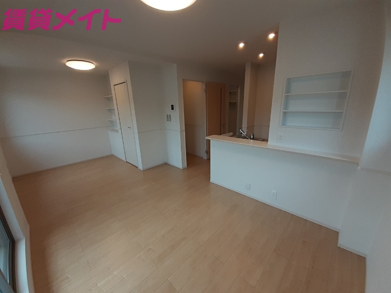 居室・リビング　同型部屋写真です。