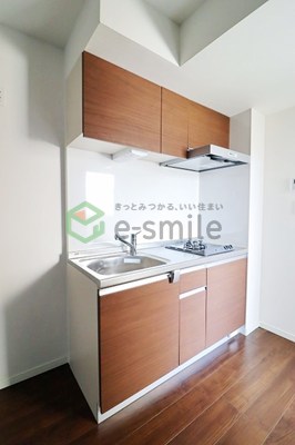 キッチン　※同建築シリーズ ※参考イメージ　現況優先