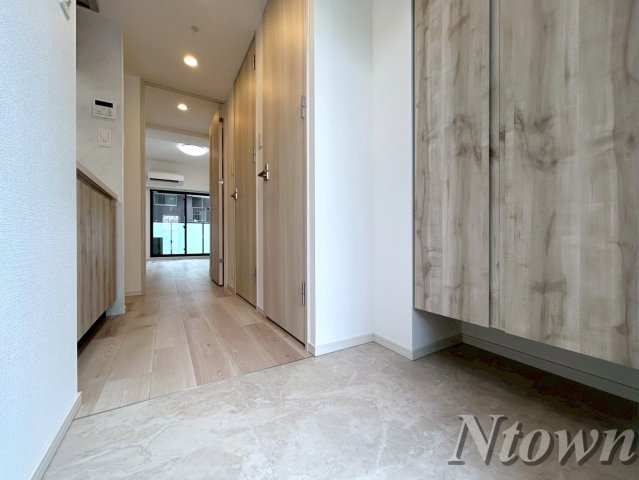 玄関　シンプルで使いやすい玄関です