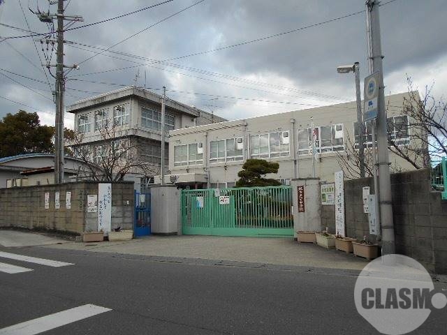 中学校　堺市立八下中学校（中学校）まで998m