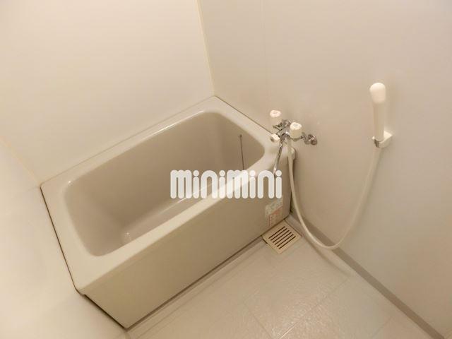 バス・シャワールーム　バストイレ別　水回りも清潔感があります