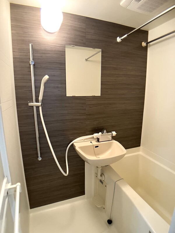 バス・シャワールーム　バス