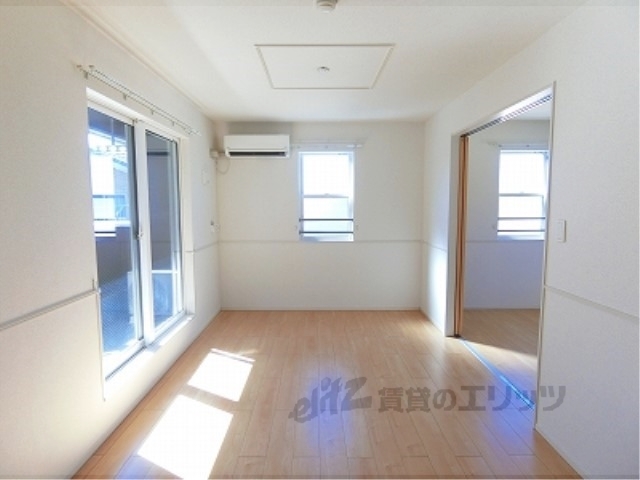 居室・リビング　リビング