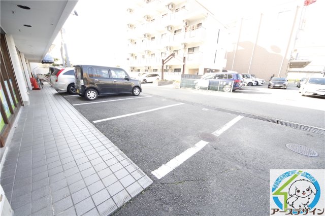 駐車場　※類似部屋