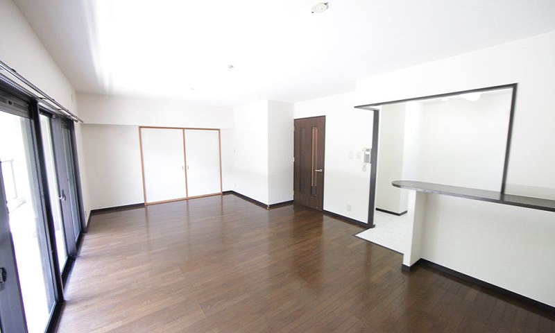 居室・リビング　LDK15帖　洋室6帖　洋室5帖　和室6帖