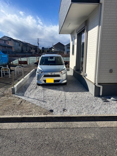 駐車場　電気自動車用のコンセントあり