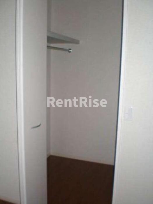 収納　ウォークインクローゼット