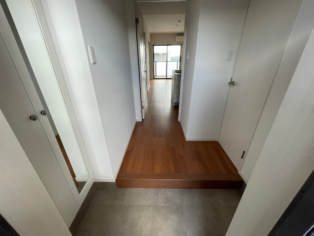 玄関　同型タイプ