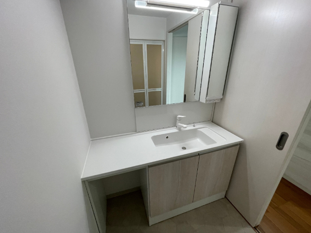 洗面設備　同型タイプ