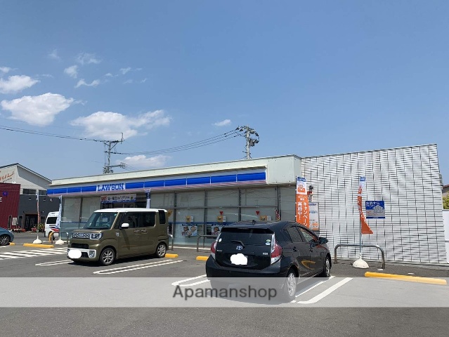 コンビニ　ローソン（コンビニ）まで304m