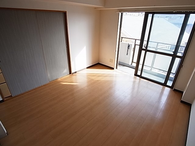 居室・リビング　別部屋参考写真