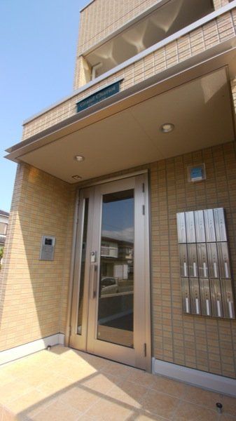 建物外観　エントランス