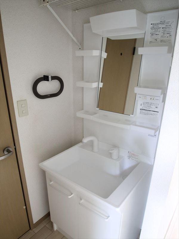 洗面設備　独立洗面化粧台