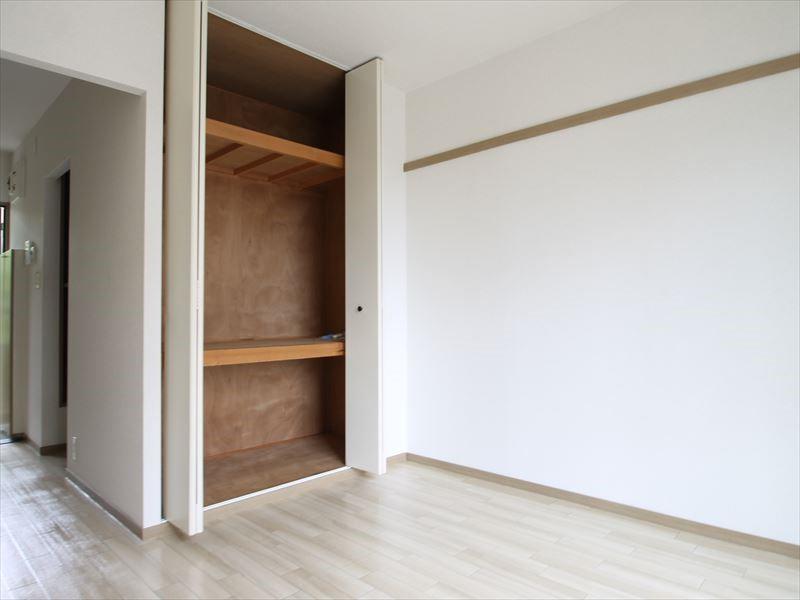 収納　クローゼット