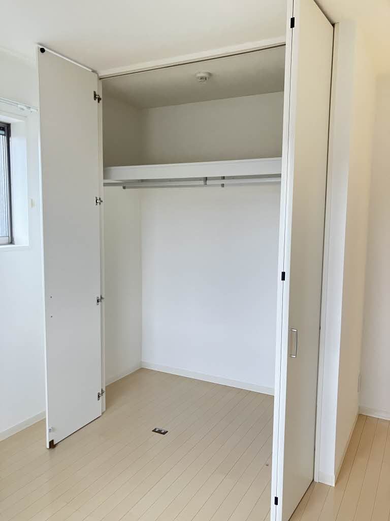 収納　洋室収納