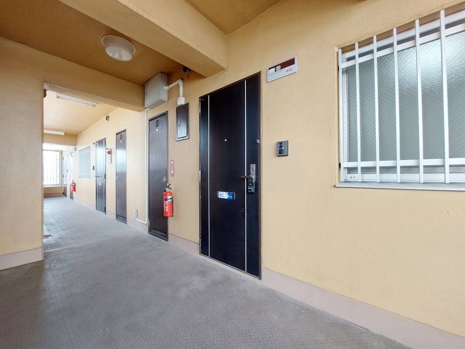 エントランス　アプローチ