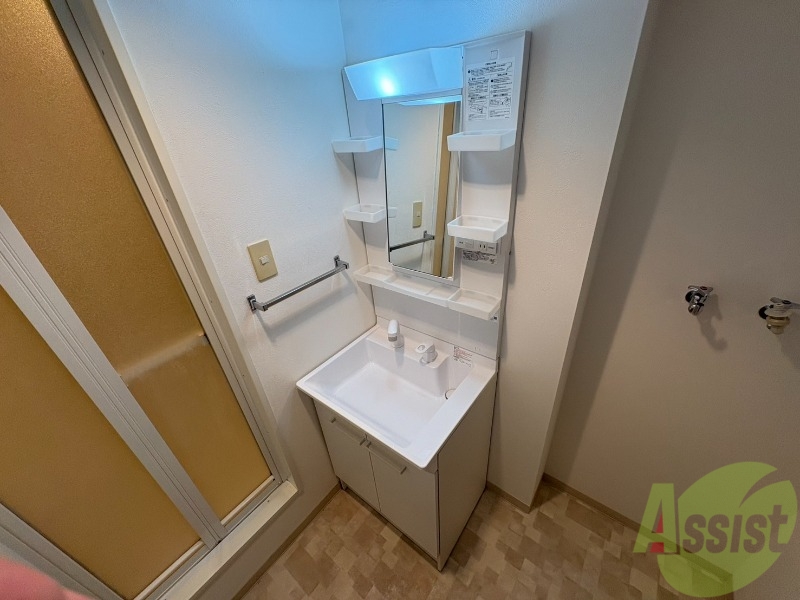 洗面設備　シャンプードレッサーで身支度もラクラクです！