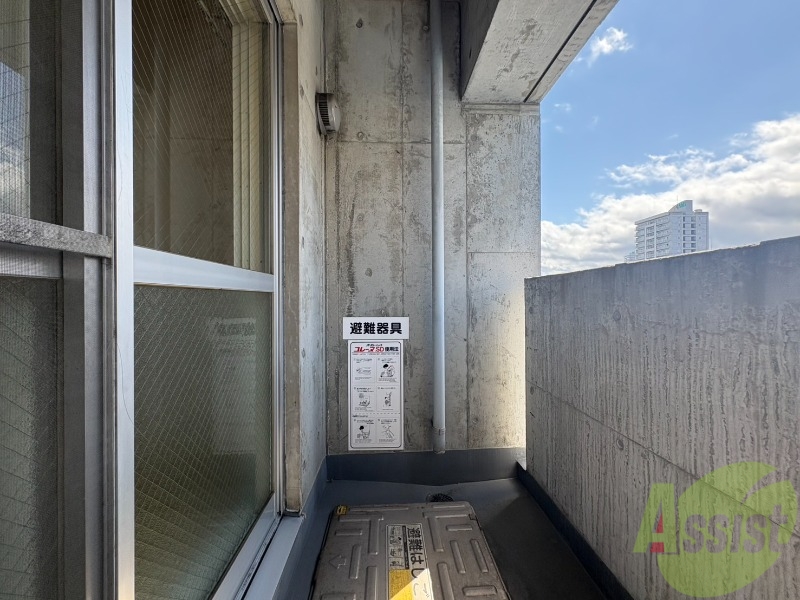 バルコニー　バルコニーです。洗濯物を干したり一息ついたりできますね！