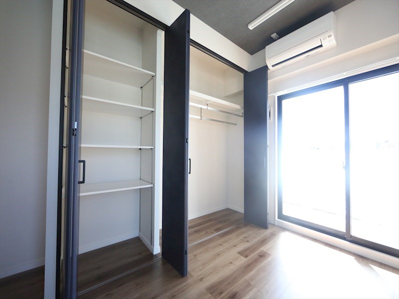 バルコニー　ＬＤＫ9.6帖　クローゼット付（収納充実してます）