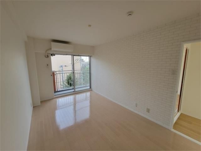 居室・リビング　別部屋参考写真