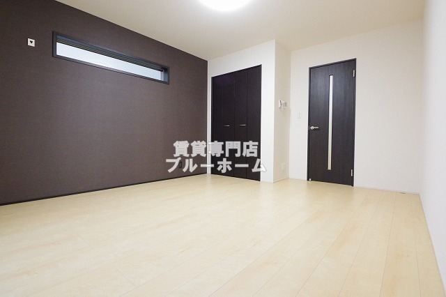 その他　別角度からの洋室です！