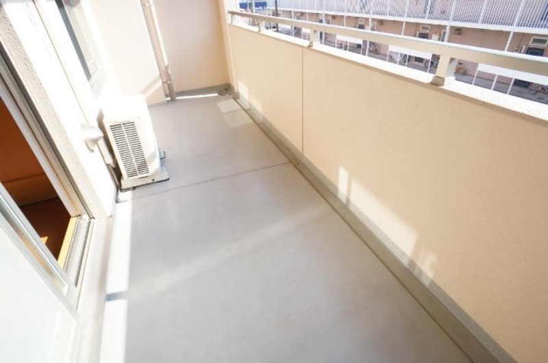 バルコニー　図面と現状に相違がある場合には現状を優先