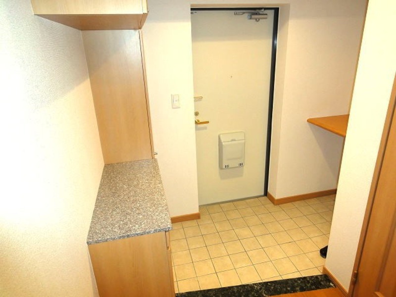 玄関　図面と現状に相違がある場合には現状を優先．．．