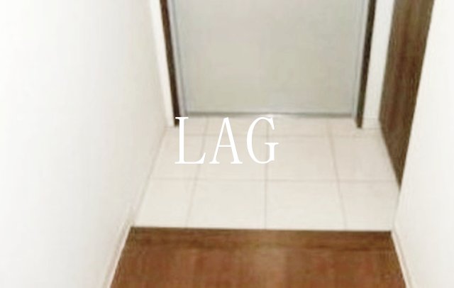 玄関　玄関です。