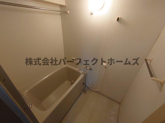 バス・シャワールーム　お風呂で日々の疲れを落としましょう